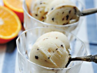 بستنی با براده‌های شكلات | روش تهیه بستنی