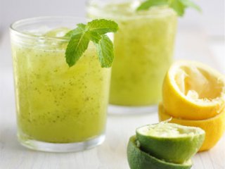 نوشیدنی خیار و لیمو