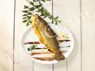 ماهی قزل‌آلای شکم‌پر با زیتون