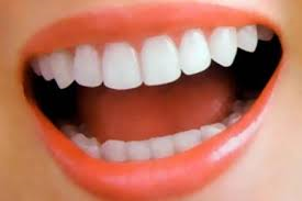 چگونه دندان های شفاف وبراقی داشته باشیم؟