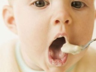 تغذیه نوزادتان را متنوع کنيد