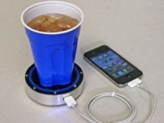 شارژ تلفن همراه با چای و نوشابه