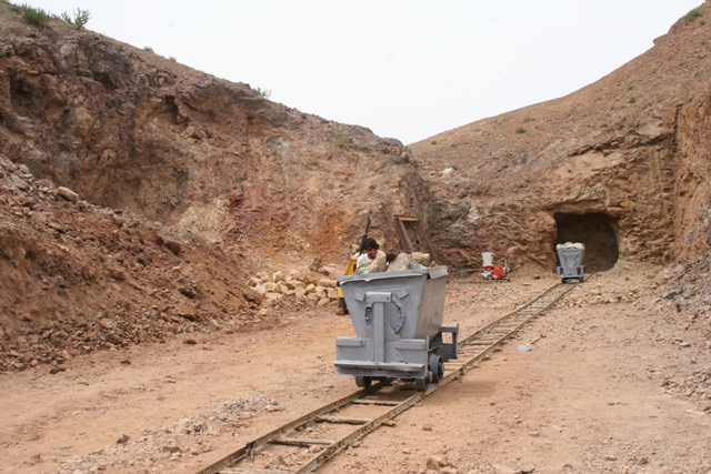 چین در فرار از «زغال»، به «اورانیوم» پناه می برد