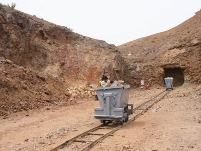 چین در فرار از «زغال»، به «اورانیوم» پناه می برد